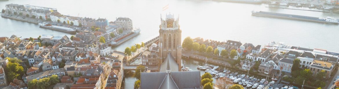 Online marketing Dordrecht Een luchtfoto van de binnenstad Dordrecht | Online marketing Dordrecht door Keller SEO